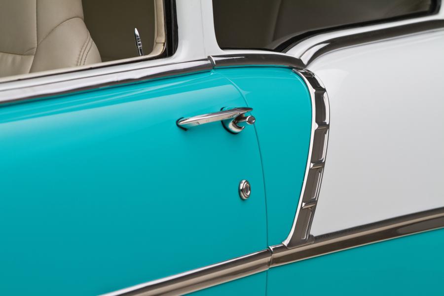  Chevrolet Two-Ten Custom 2-Door Sedan 1956 года  (фото 10 из 21)